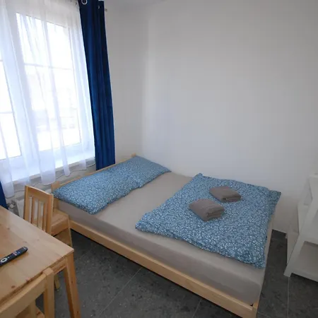 Barczewskiego 27 *